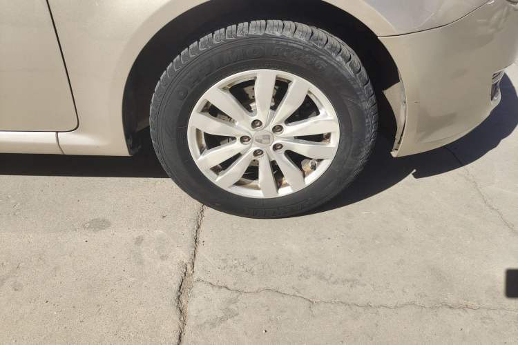 Used Roewe 350 2014 1.5L Manual Xunchi Edition
