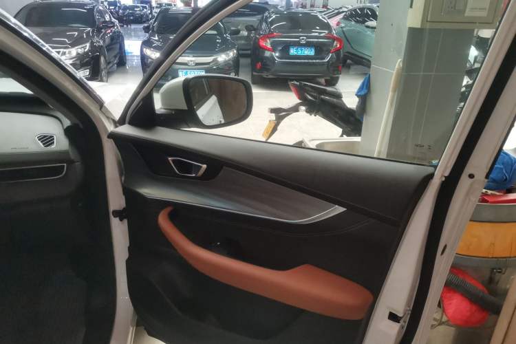 Used Chery Tiggo 8 PLUS 2021 290TGDI DCT Luxury Edition