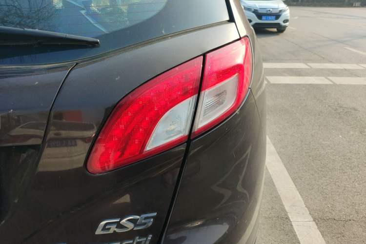 Used GAC Trumpchi GS5 2014 2.0L Automatic Two-Wheel Drive Anniversary Value Edition
