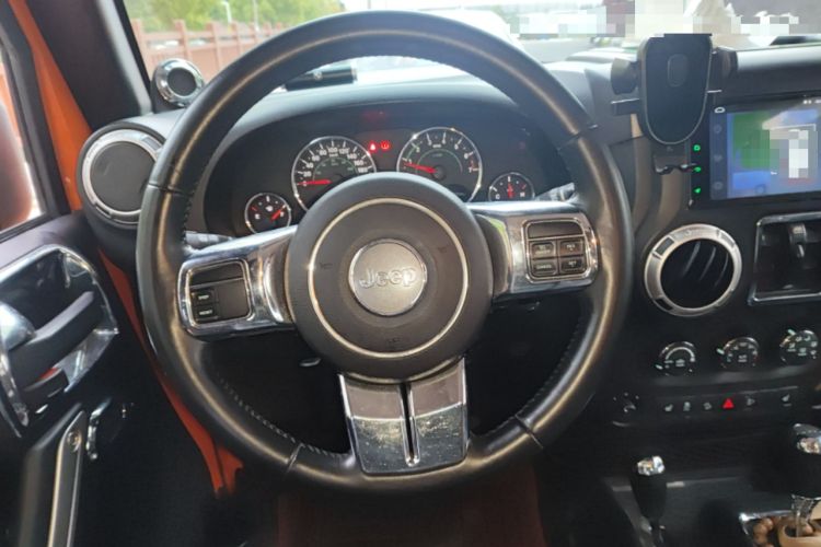 Used Jeep Wrangler 2012 3.6L Sahara Four-Door Edition
