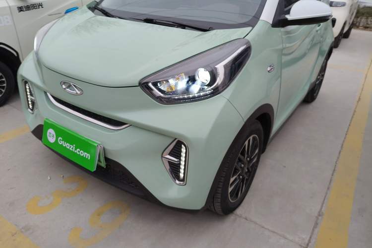 Used Chery Little Ant 2022 Revised Version Sweet Pink Edition Half-Sugar Version Lithium Iron Phosphate 30.7 kWh 30 kW 301 km