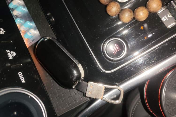 Used Jaguar XEL 2020 2.0T 200 PS S Advanced Elegance Edition
