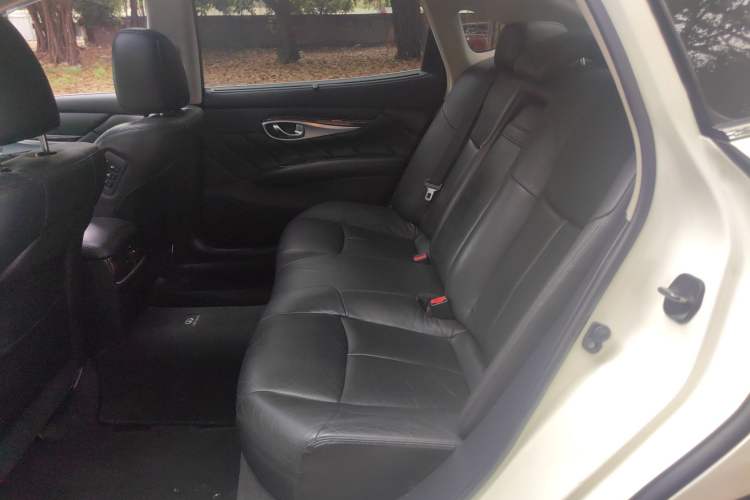 Used Infiniti Q70 2013 Q70L 2.5L Comfort Edition Left Rear Seat