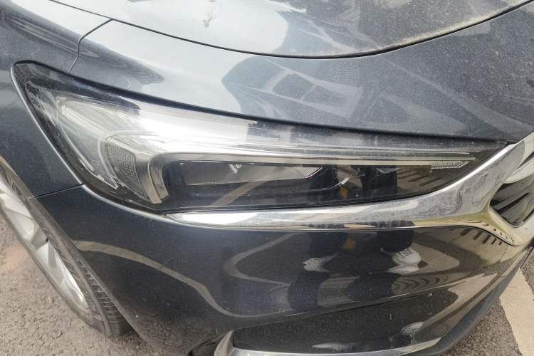 Used Buick LaCrosse 2021 552T Luxury Version Right Front Headlight