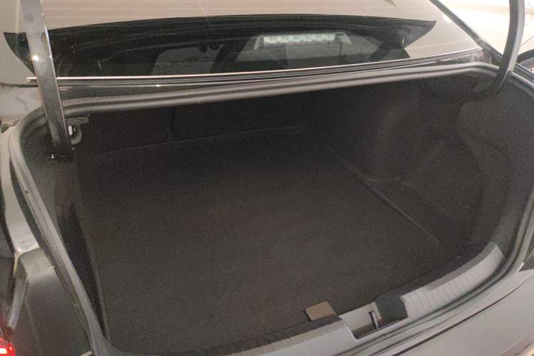 Used Volkswagen Sagitar 2025 300TSI DSG Excellence Edition Trunk