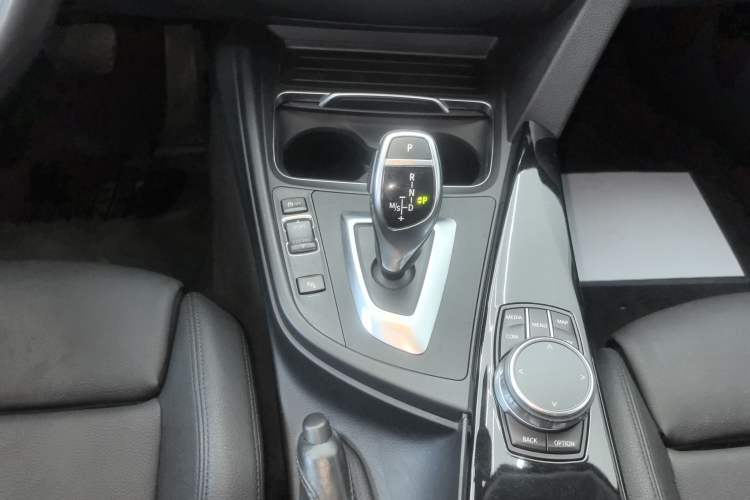 Used BMW 3 Series 2019 320Li M Sport Package Gear Lever