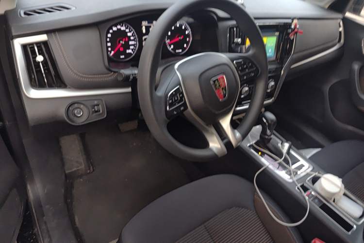 Used Roewe i6 2020 PLUS 1.6L CVT 4G Connected Glory Luxury Edition Center Console