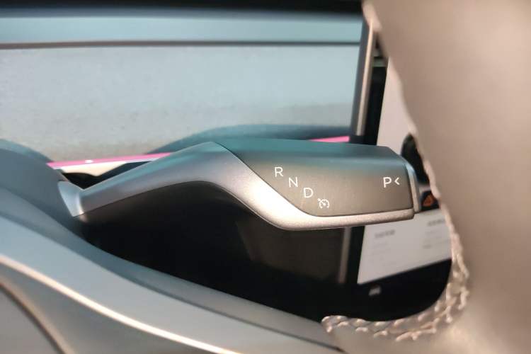 Used Tesla Model Y 2024 Rear-Wheel-Drive Version