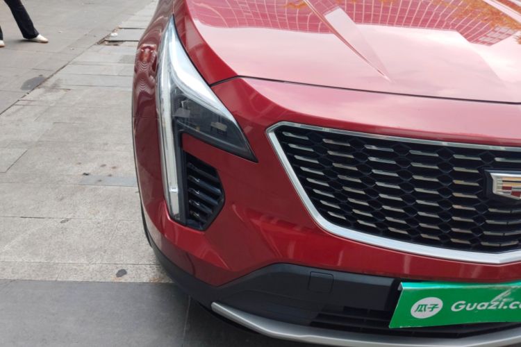 Used Cadillac XT4 2021 28T Two-Wheel Drive Leading Version Right Front Headlight