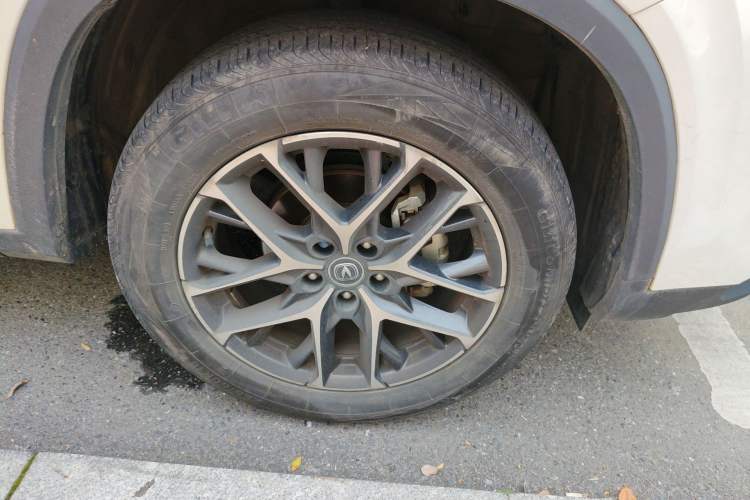 Used CHANGAN CS75 PLUS 2022 Classic Edition 1.5T Automatic Pioneer Model Right Front Wheel Hub