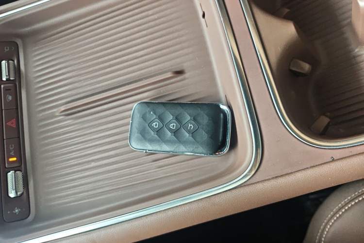 Used Wuling Xingguang S 2024 130km Flagship Version Interior 1