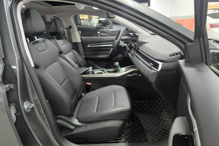 Used Geely Auto Emgrand 2025 4th Generation 1.5L CVT Luxury Version
