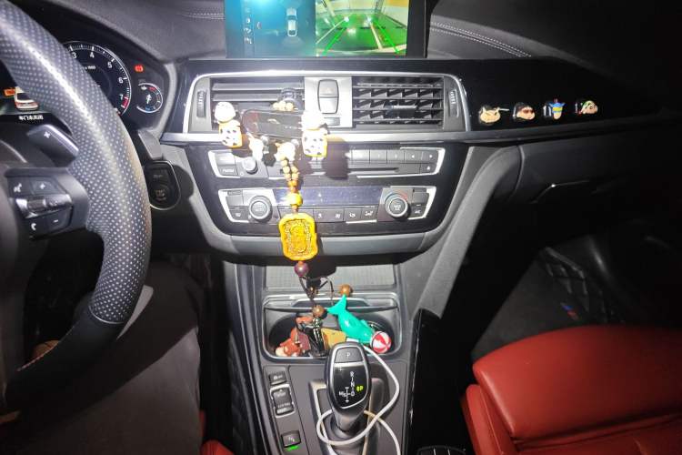 Used BMW 3 Series GT 2019 320i M Sport Night Edition Audio And AC Panel