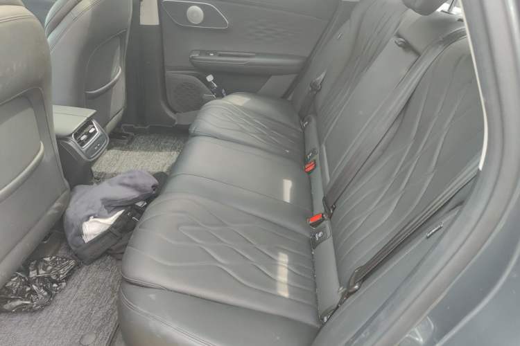 Used Chery Fengyun A8L 2025 1.5 TGDI 145 km Luxury Version Left Rear Seat