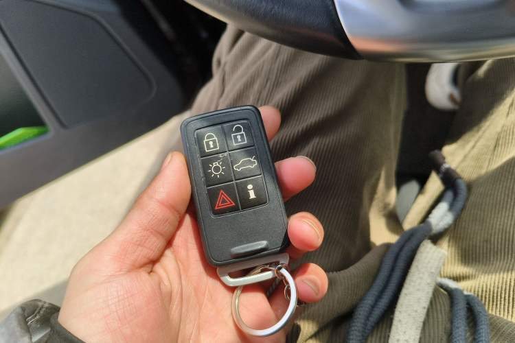 Used Volvo XC60 2017 T5 AWD Smart Range Edition
