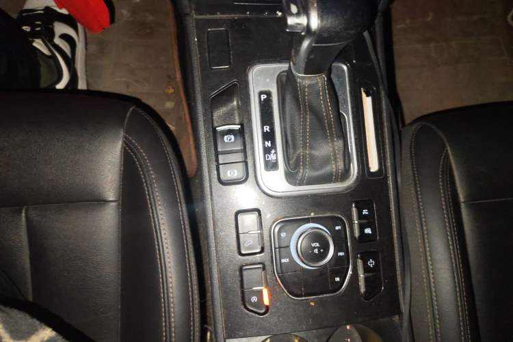 Used Haval H6 Coupe 2018 Red-Label 1.5T Automatic Two-Wheel Drive Ultra-Luxury Model
