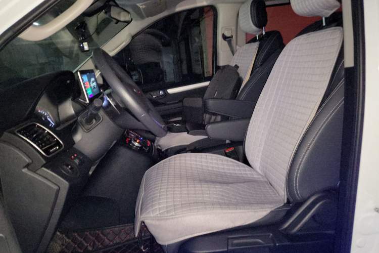 Used SAIC MAXUS G20 2023 Facelifted ES 2.0T Gasoline Automatic Value Edition