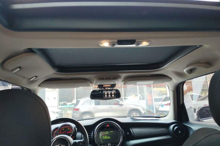 Used MINI 2016 1.5T COOPER Five-Door Edition Headliner