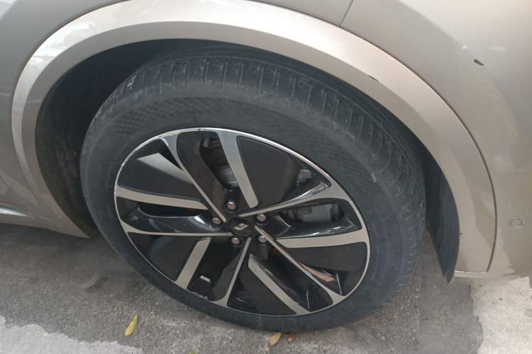 Used Li Auto L8 2023 Pro Model