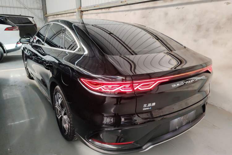 Used BYD Han 2022 DM-i 242km Flagship Model