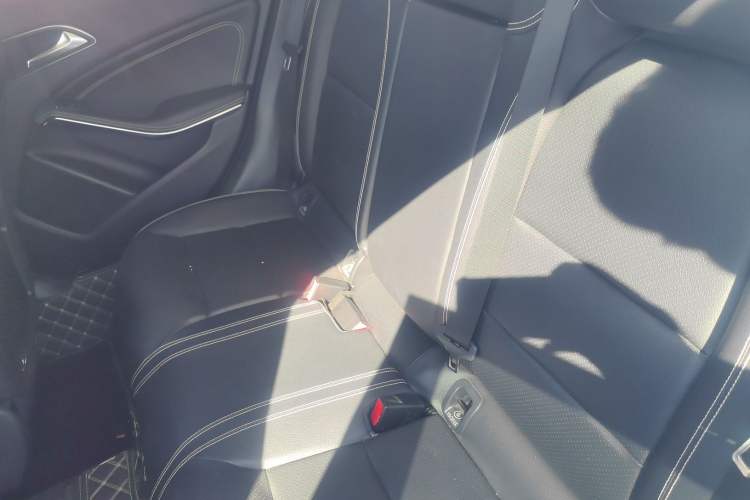 Used Mercedes-Benz GLA 2018 GLA 200 Sport Edition Left Rear Seat