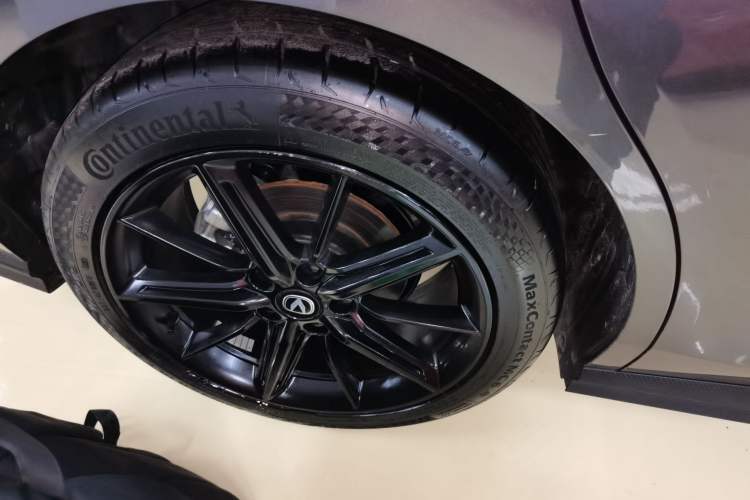 Used CHANGAN UNI-V 2023 1.5T Prestige Model