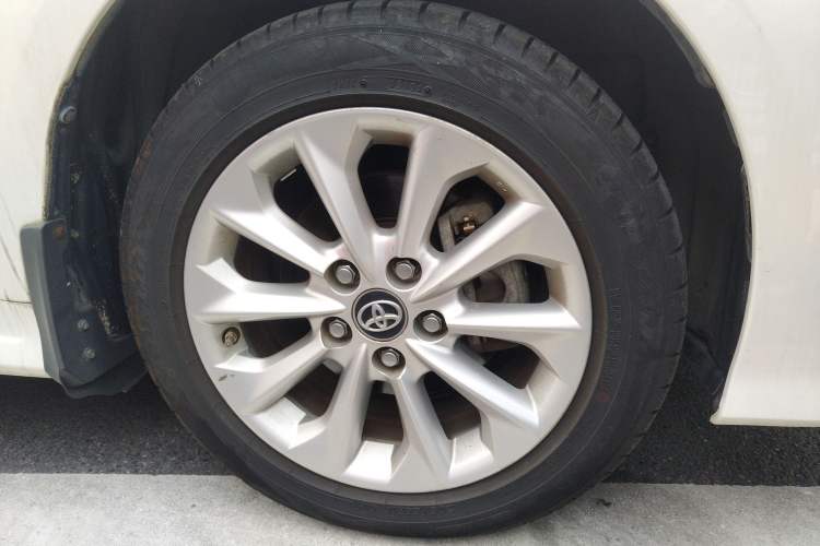 Used Toyota Corolla 2019 1.2T S-CVT GL-i Luxury Edition Right Front Wheel Hub