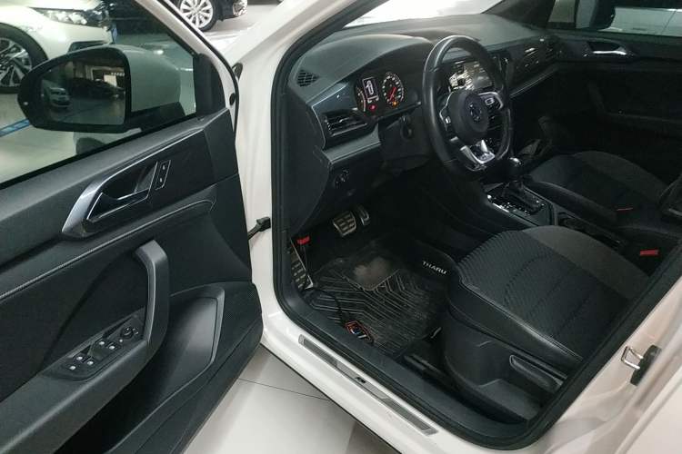 Used Volkswagen Tharu 2019 280TSI Two-Wheel Drive R-Line China VI Standard
