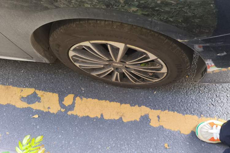 Used Chery Fengyun A8L 2025 1.5 TGDI 145 km Standard Version
