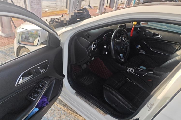 Used Mercedes-Benz A-Class 2016 A 200 Fashion Model
