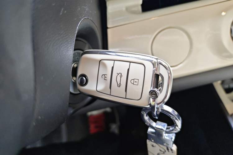 Used CHANGAN NEVO Lumin 2022 155 km – Refreshingly Sweet Edition Vehicle Key