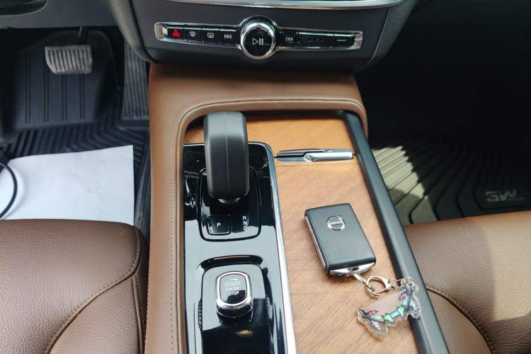 Used Volvo S90 2023 B5 Zhiyi Luxury Edition Gear Lever