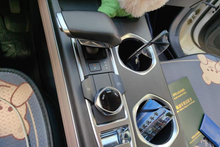 Used CHANGAN CS55PLUS 2022 2nd Generation 1.5T DCT Luxury Version Gear Lever