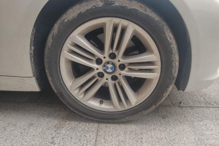 Used BMW 3 Series 2016 320Li Ambition Model

