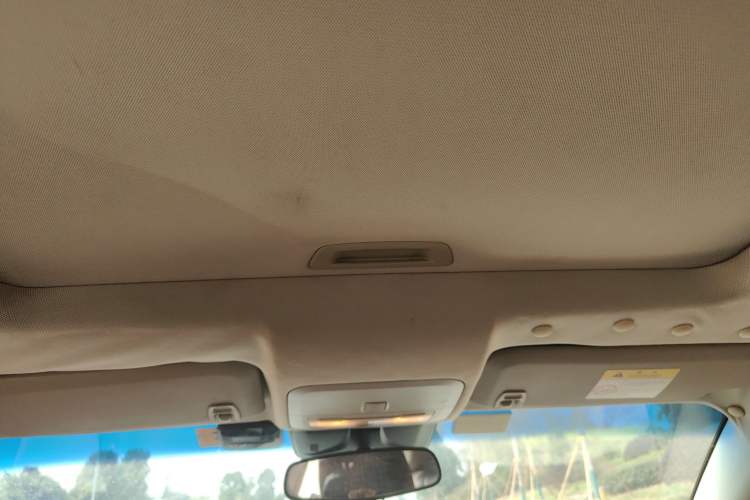 Used Chevrolet Cruze 2015 1.5L Classic SE AT Headliner