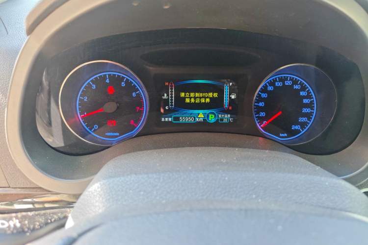 Used BYD Surui 2012 1.5TID Automatic Luxury Version
