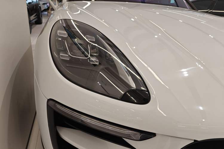 Used Porsche Macan 2017 Macan GTS 3.0T Right Front Headlight