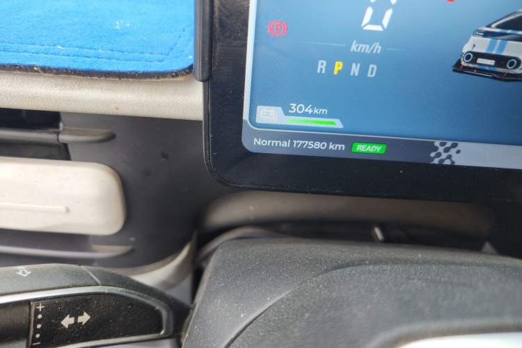 Used SAIC MAXUS Dana V1 2024 V1 Long Wheelbase High Roof (51 kWh)
