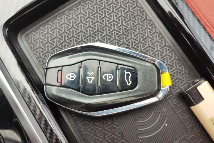 Used JETOUR X70 PLUS 2023 1.6T DCT Stronger PRO 5-Seater Vehicle Key