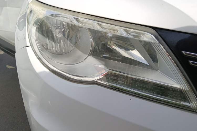 Used Volkswagen Tiguan 2012 1.8TSI Automatic Two-Wheel Drive Trend Edition Right Front Headlight