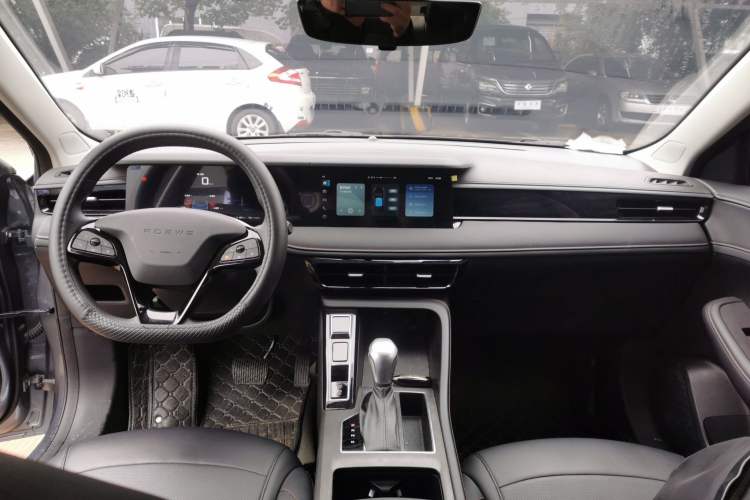 Used Roewe i5 2023 1.5L CVT Luxury Edition