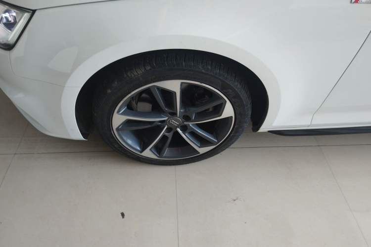 Used Audi A4L 2018 30th Anniversary Edition 40 TFSI Trendy Model
