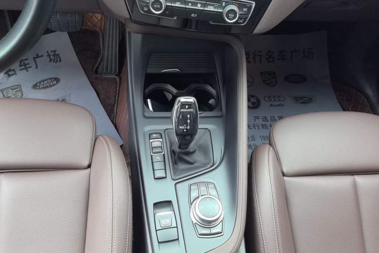 Used BMW X1 2020 sDrive25Li Leading Model Gear Lever