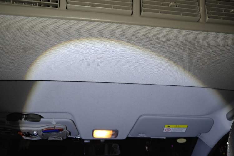 Used Wuling Hongguang New Energy 2025 Extended-Range Hybrid 50KM Comfort Version Headliner