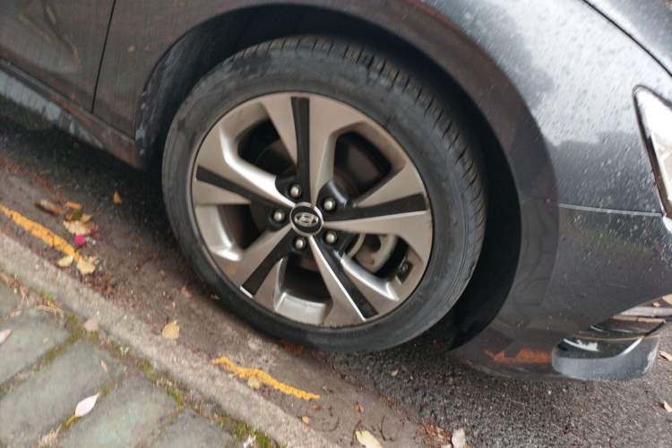 Used Hyundai Lafesta 2019 280TGDi Smart Speed Version China VI Standard Right Front Wheel Hub