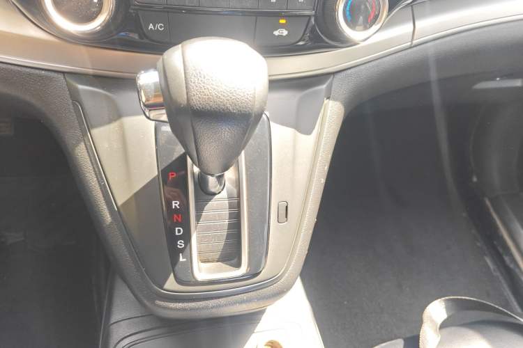 Used Honda CR-V 2016 2.0L two-wheel drive Urban Edition