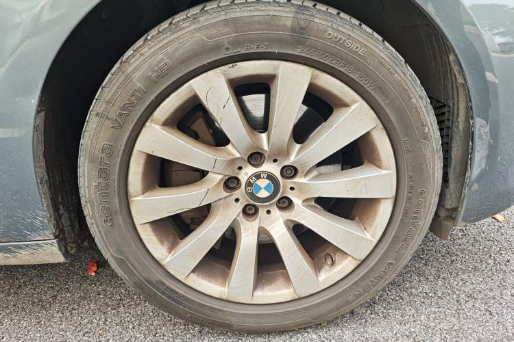Used BMW 5 Series GT 2013 535i Luxury Edition Right Front Wheel Hub