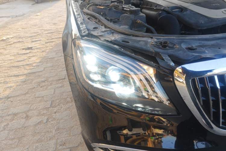 Used Mercedes-Benz S-Class 2012 S 300 L Business Standard Model
