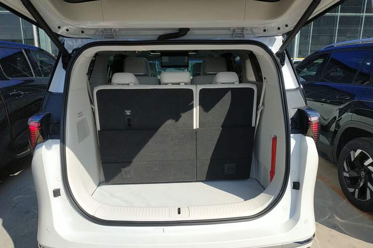 Used Buick GL8 New Energy 2024 Lu Zun Deluxe Edition 7-Seater
