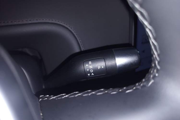 Used Li Auto L6 2024 Pro Model Gear Lever